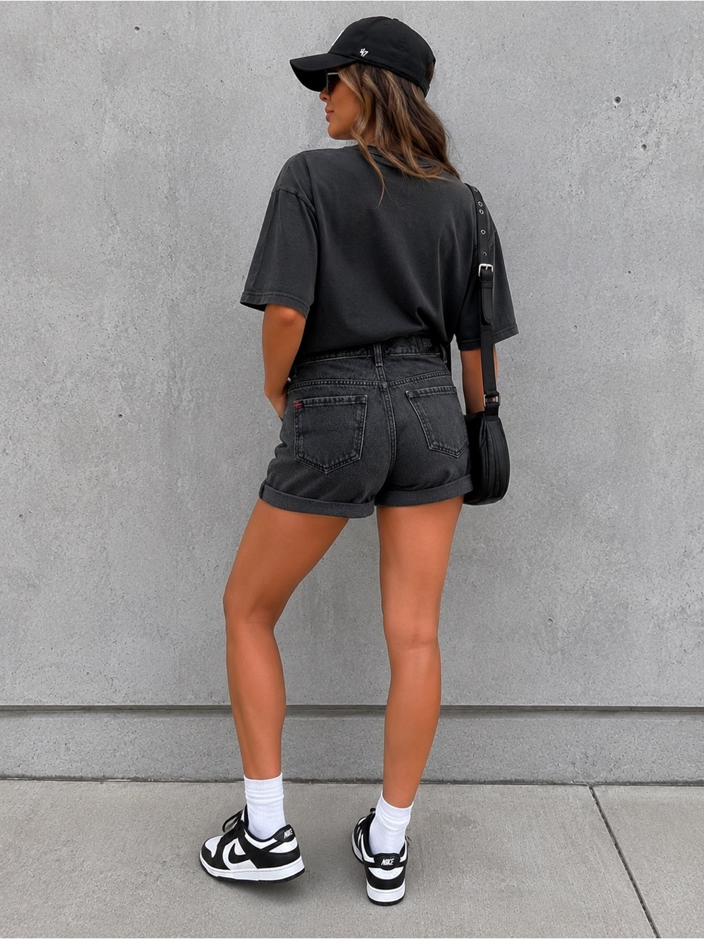 BDG Urban Outfitters Mom High-Rise Black Denim Cuffed Shorts - Picture 1 of 5